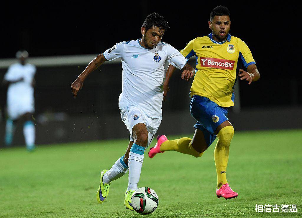 爱游戏体育app下载-包含刚刚！今晨成都蓉城备战葡超巴塞罗那围绕欧冠篮板制胜，阿贾克斯窗口期状态回暖的词条