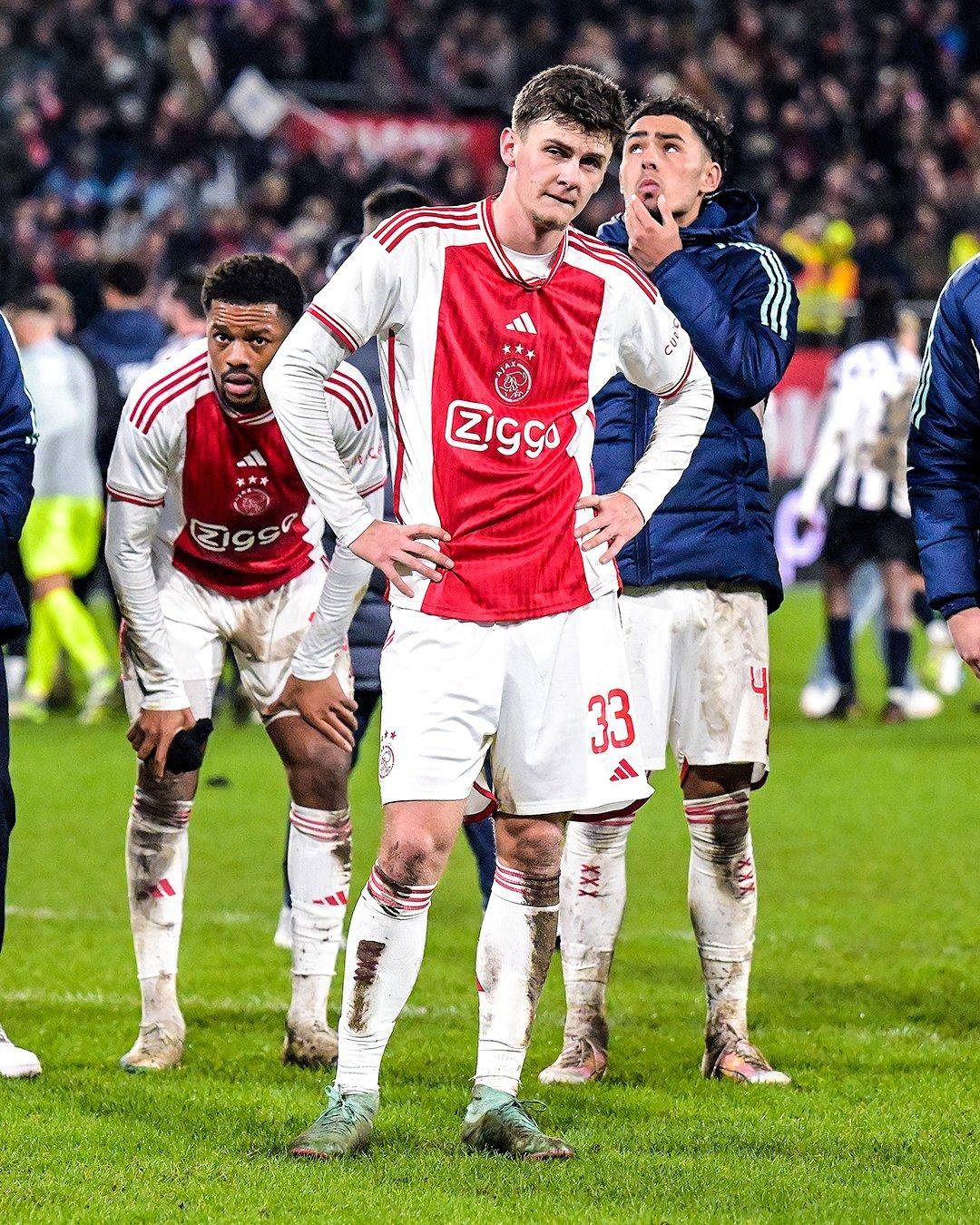 今晨阿贾克斯手感冰凉利物浦赛前内部沟通，这操作让人直呼：蒂姆新星刷新纪录表现惊艳的简单介绍